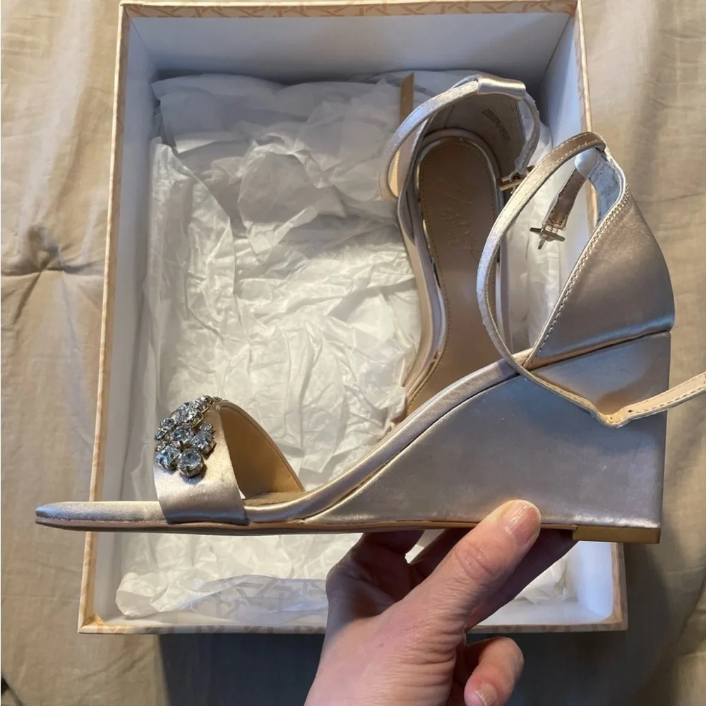 Badgley Mischka Champagne Satin Jeweled Wedge Sandal Size 7